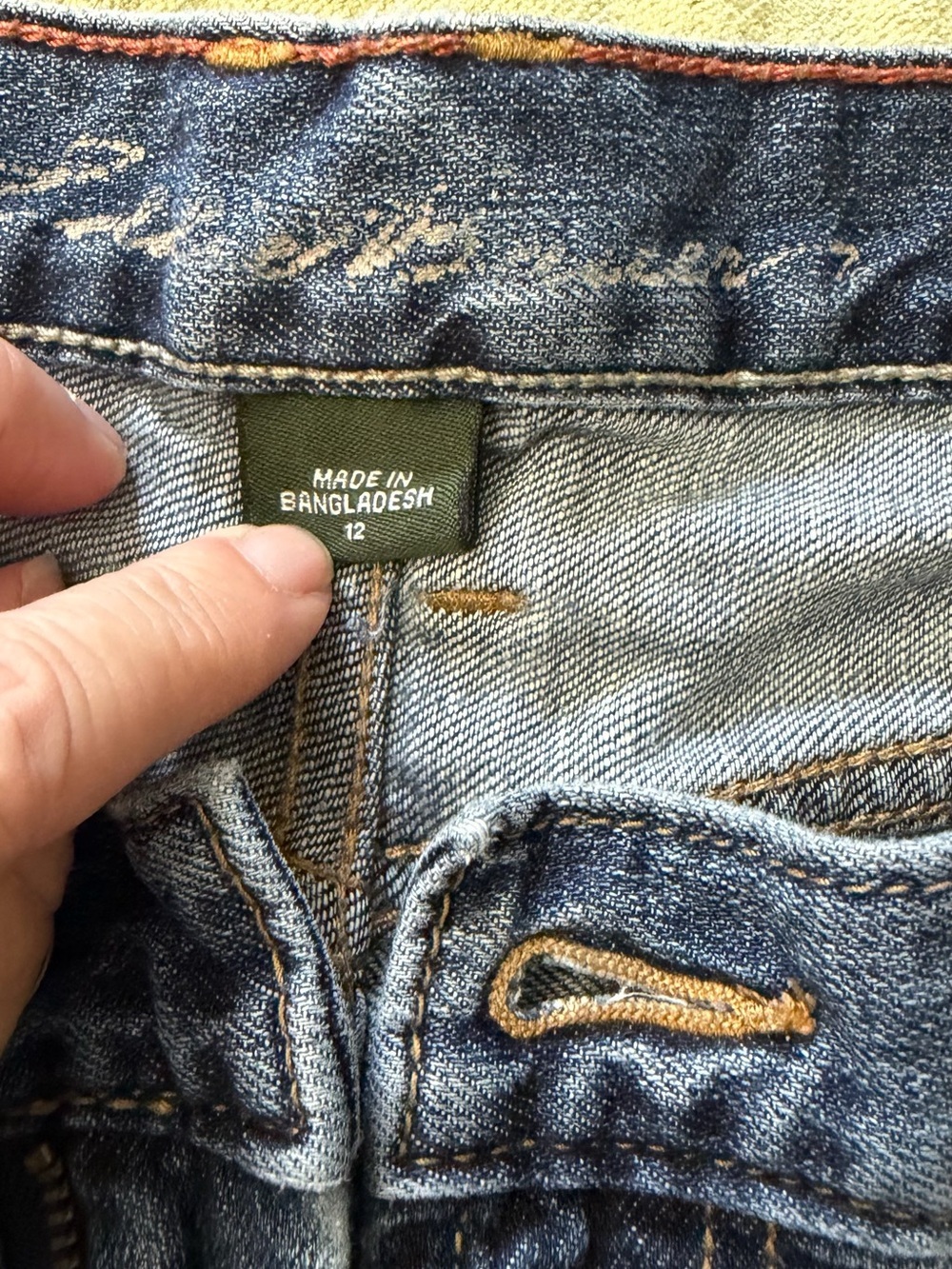 Eddie Bauer Slim Straight Blue Denim Jeans - Picture 10 of 13